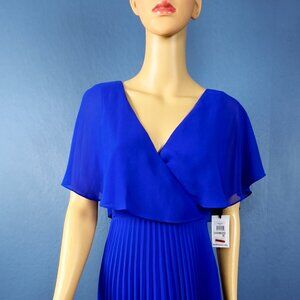 New Beautiful Blue Kensie Dress - Size 0